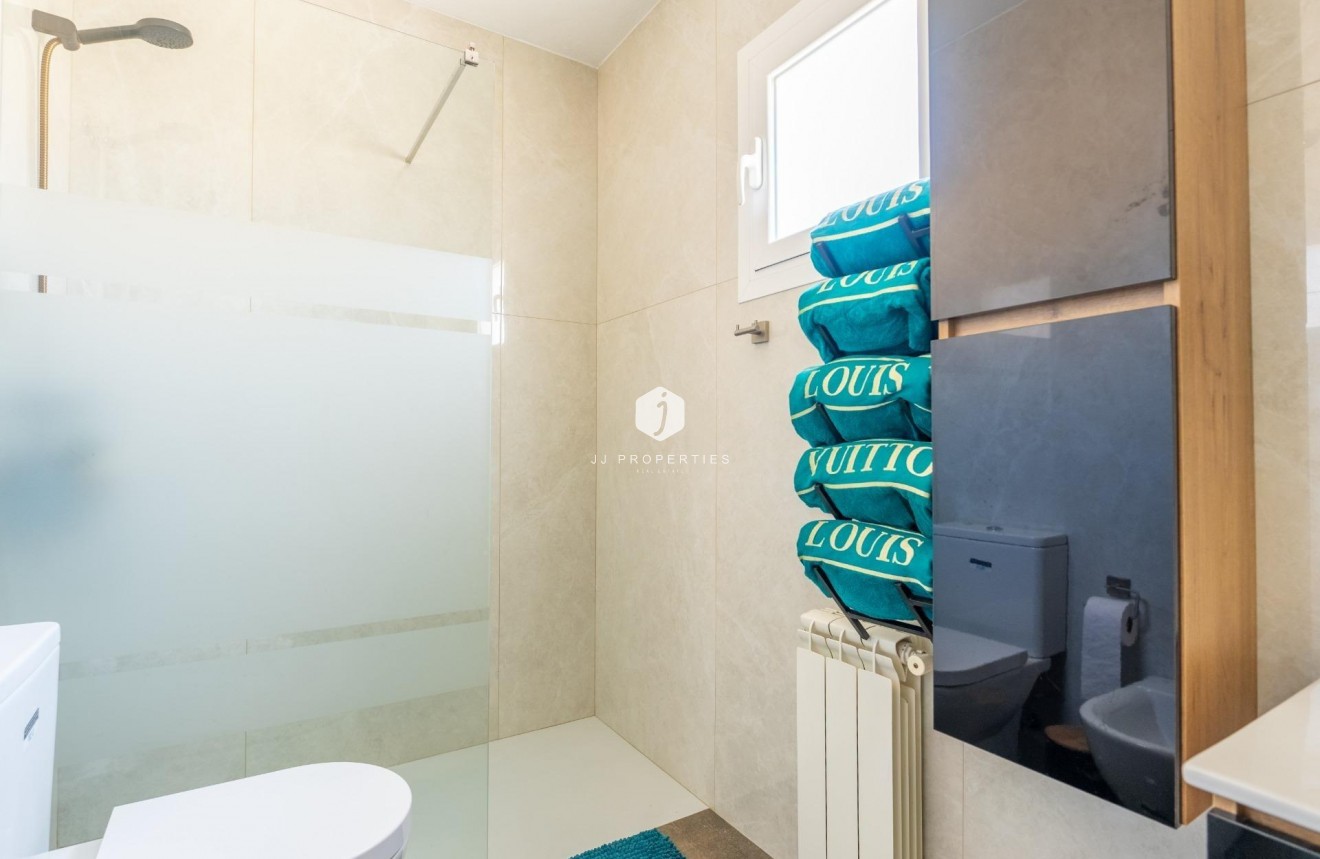 Resale - Villa -
Torrevieja - Los Balcones - Los Altos del Edén