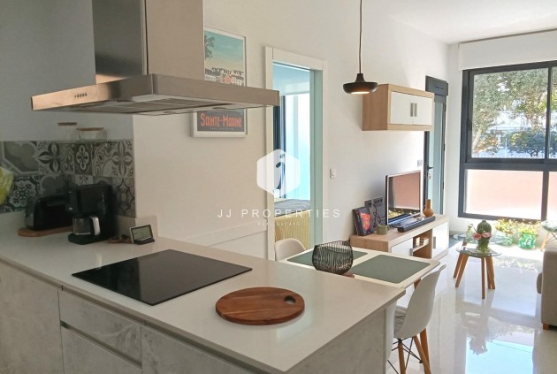 Aus zweiter Hand - Wohnung -
Torrevieja - Estacion de autobuses