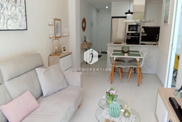 Aus zweiter Hand - Wohnung -
Torrevieja - Estacion de autobuses