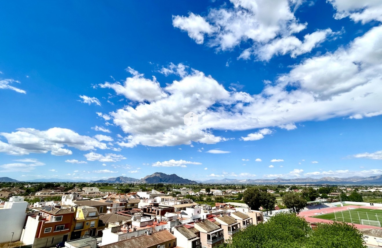 Z drugiej ręki - Mieszkanie w bloku -
Almoradí - Inland