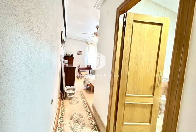 Z drugiej ręki - Mieszkanie w bloku -
Almoradí - Inland