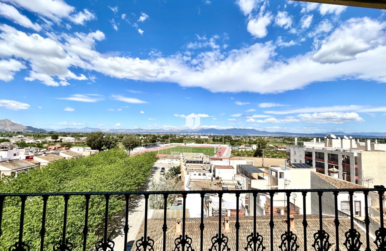 Z drugiej ręki - Mieszkanie w bloku -
Almoradí - Inland