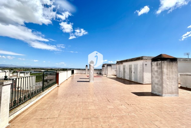 Z drugiej ręki - Mieszkanie w bloku -
Almoradí - Inland