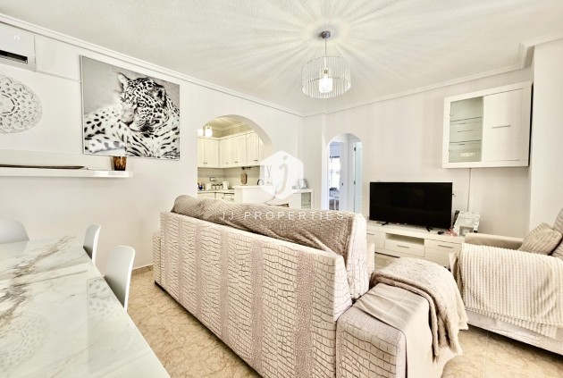 Aus zweiter Hand - Chalet -
Punta Prima - Costa Blanca