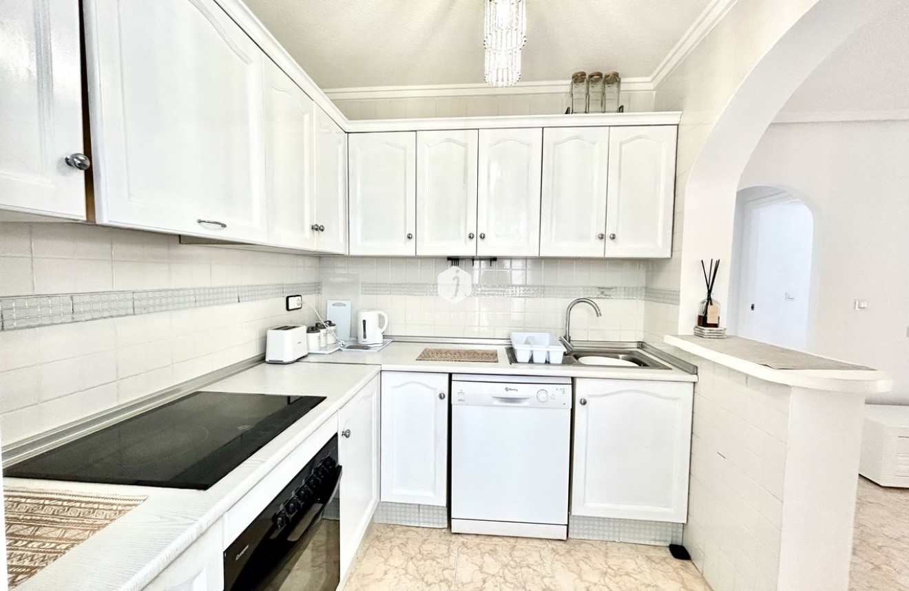 Aus zweiter Hand - Chalet -
Punta Prima - Costa Blanca