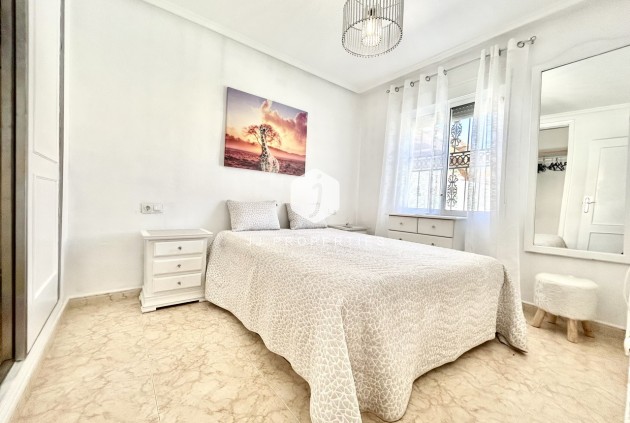 Aus zweiter Hand - Chalet -
Punta Prima - Costa Blanca