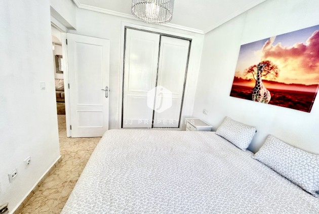 Aus zweiter Hand - Chalet -
Punta Prima - Costa Blanca