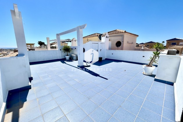 Aus zweiter Hand - Chalet -
Punta Prima - Costa Blanca