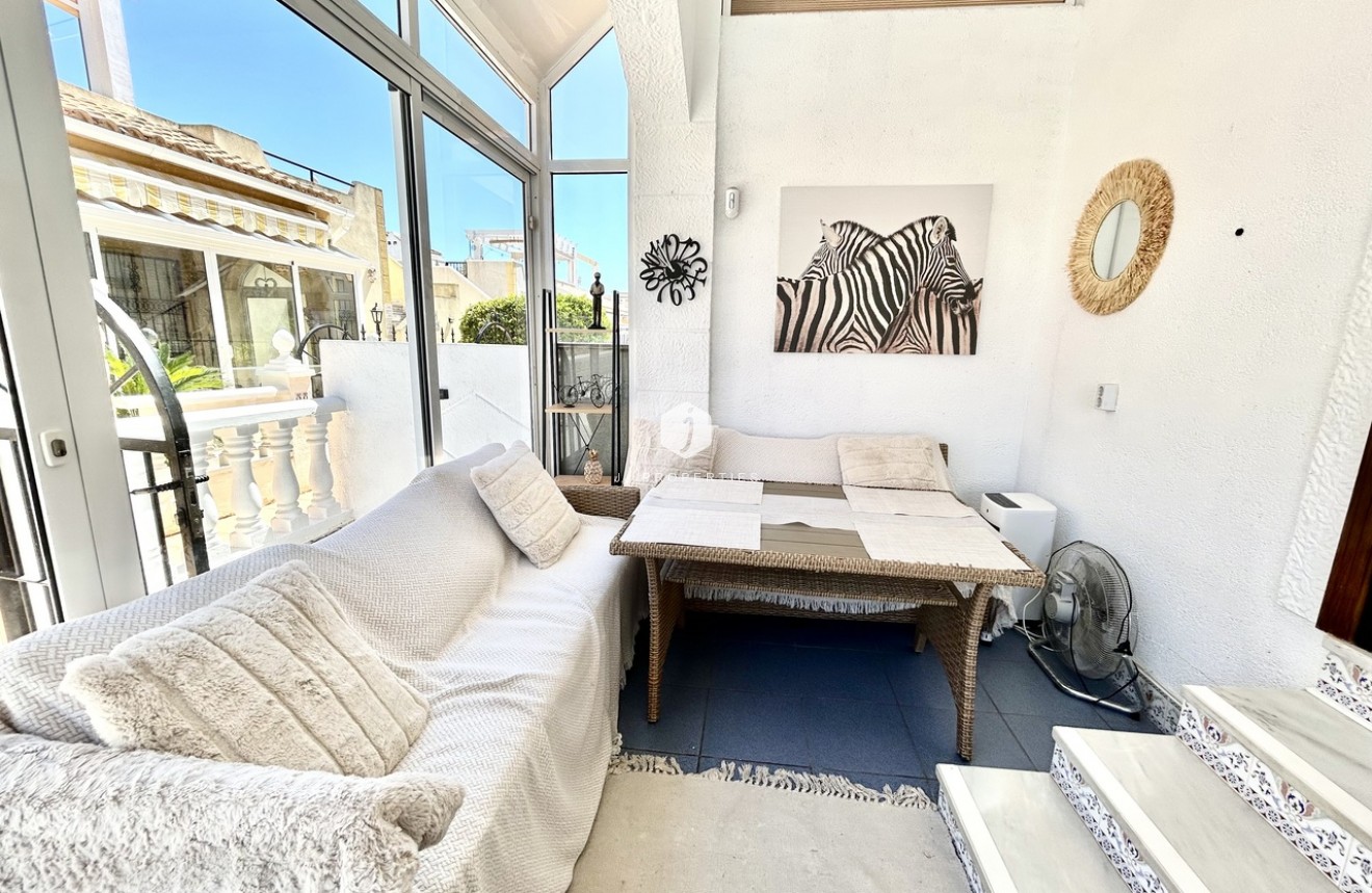 Aus zweiter Hand - Chalet -
Punta Prima - Costa Blanca