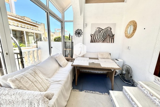 Aus zweiter Hand - Chalet -
Punta Prima - Costa Blanca