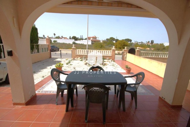 Tweedehands - Chalet -
Orihuela Costa - Costa Blanca