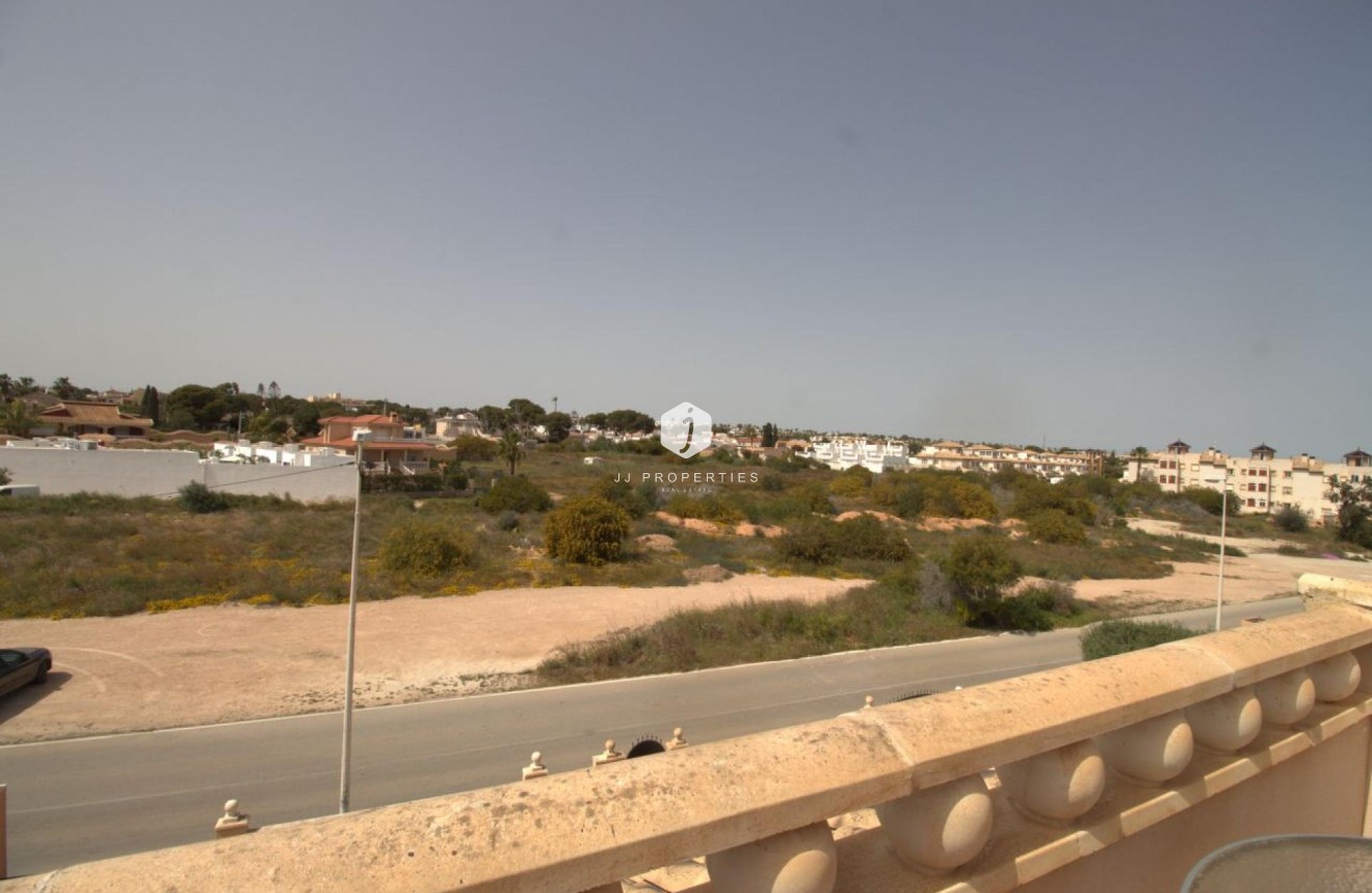 Tweedehands - Chalet -
Orihuela Costa - Costa Blanca