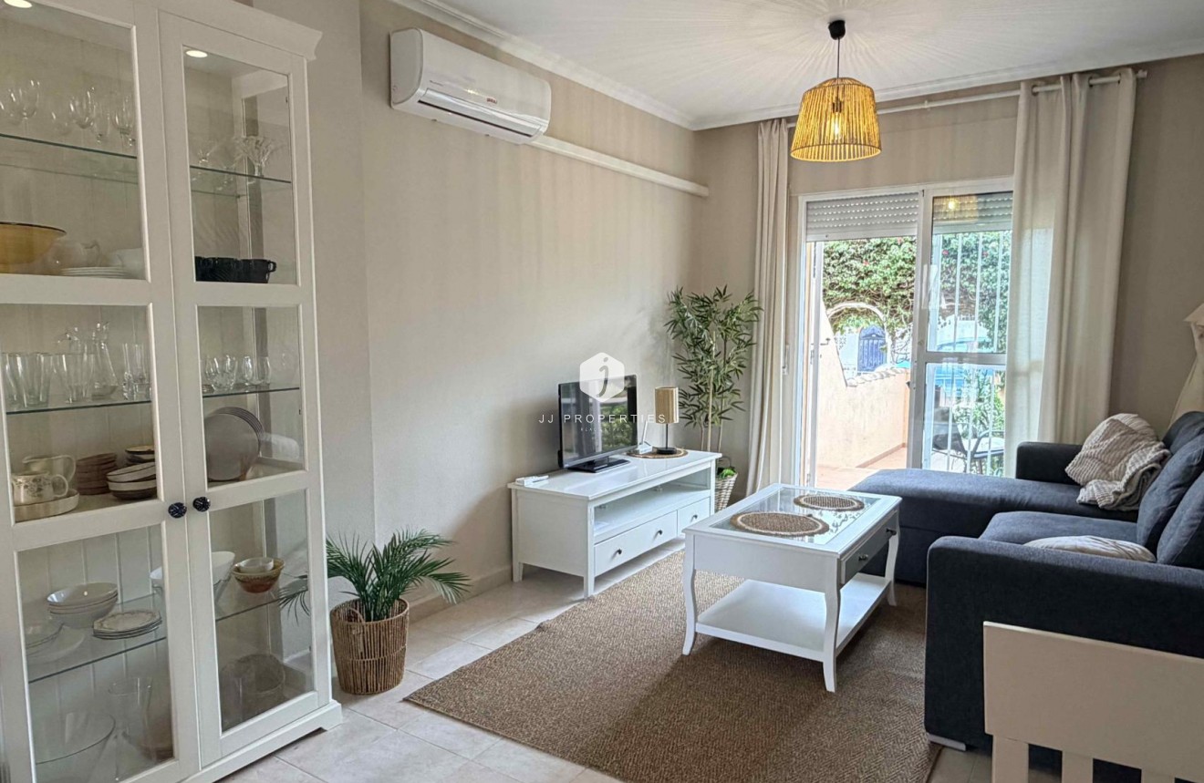 Tweedehands - Bungalow -
Orihuela Costa - Costa Blanca