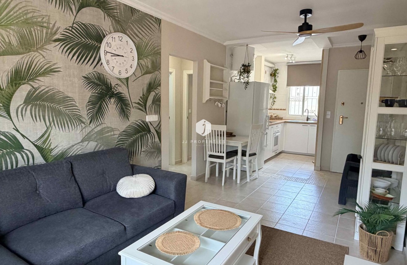 Tweedehands - Bungalow -
Orihuela Costa - Costa Blanca