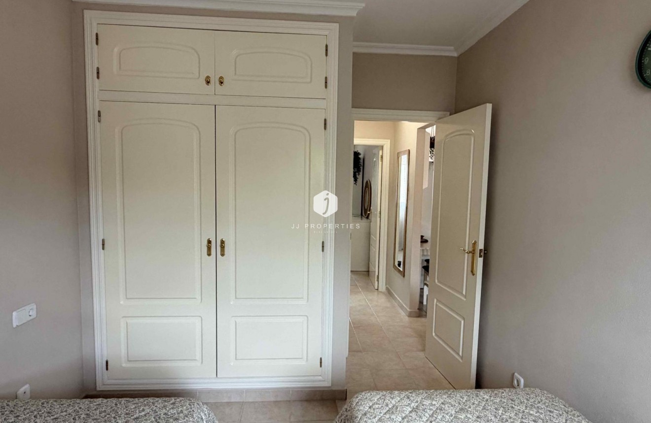 Tweedehands - Bungalow -
Orihuela Costa - Costa Blanca