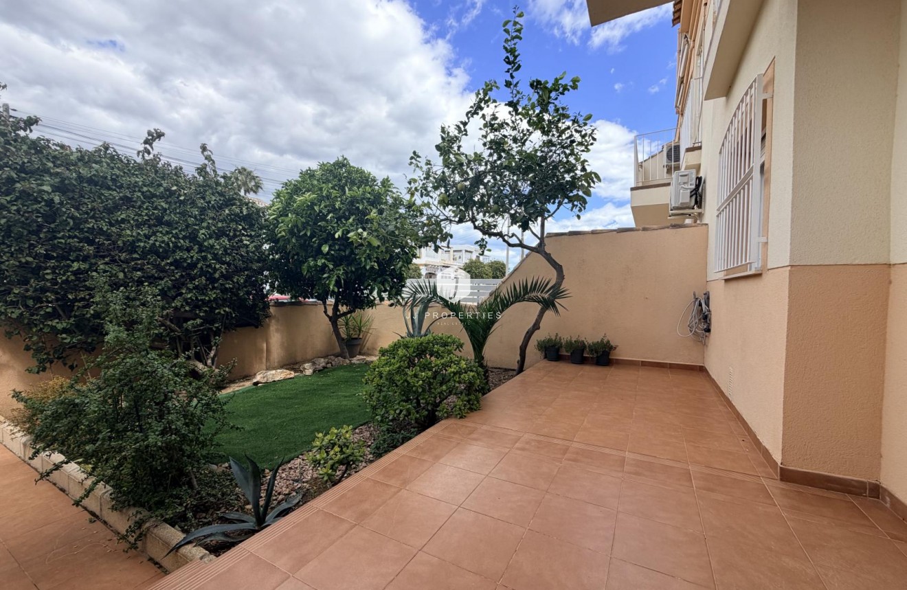 Tweedehands - Bungalow -
Orihuela Costa - Costa Blanca
