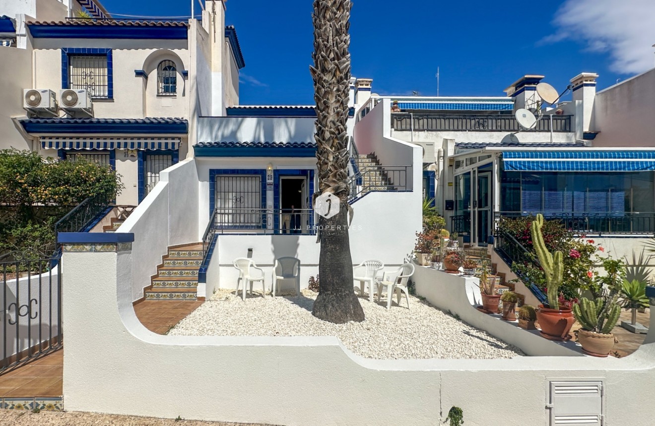 Tweedehands - Chalet -
Orihuela Costa - Costa Blanca