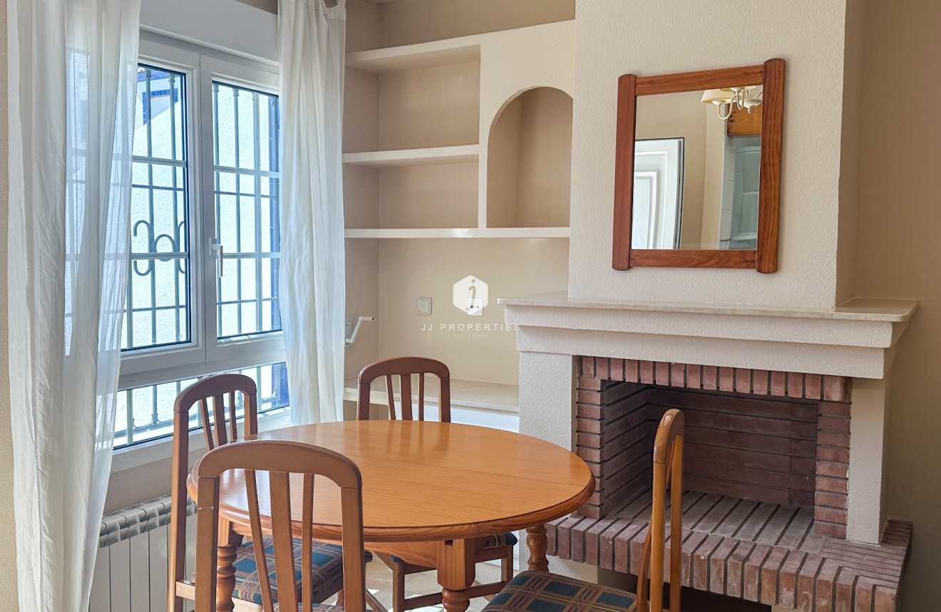 Tweedehands - Chalet -
Orihuela Costa - Costa Blanca