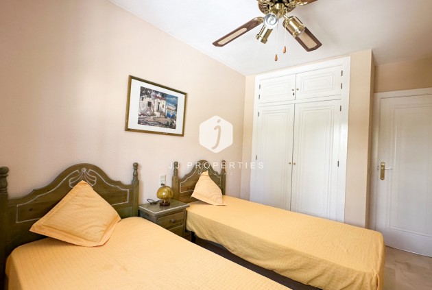 Tweedehands - Chalet -
Orihuela Costa - Costa Blanca