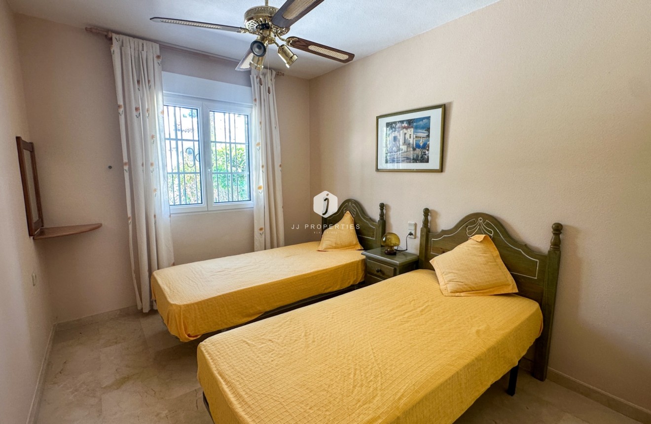 Tweedehands - Chalet -
Orihuela Costa - Costa Blanca