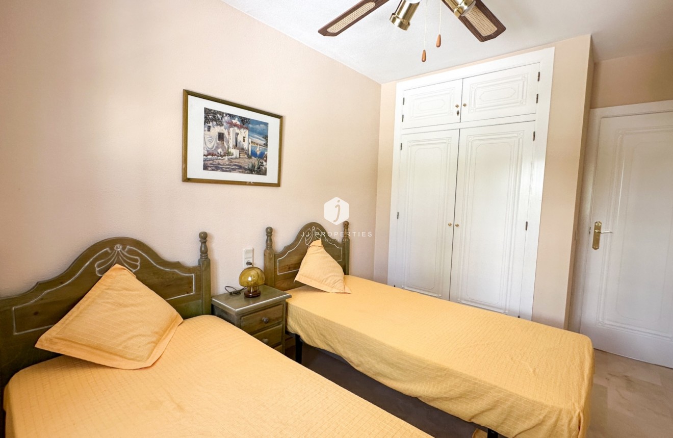 Tweedehands - Chalet -
Orihuela Costa - Costa Blanca