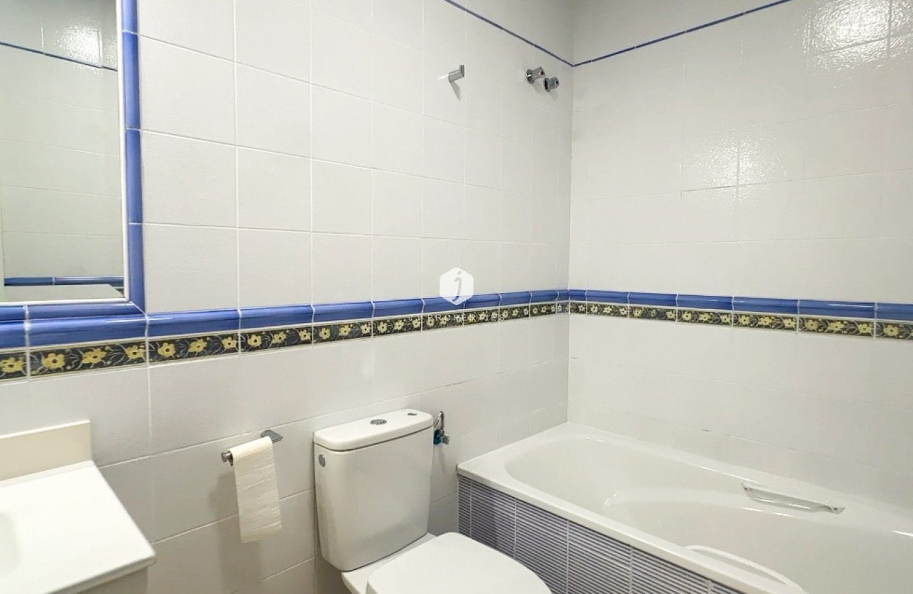 Tweedehands - Chalet -
Orihuela Costa - Costa Blanca