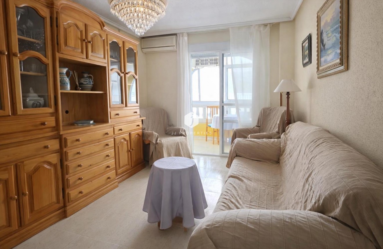 Resale - Apartment / flat -
Torrevieja - Habaneras