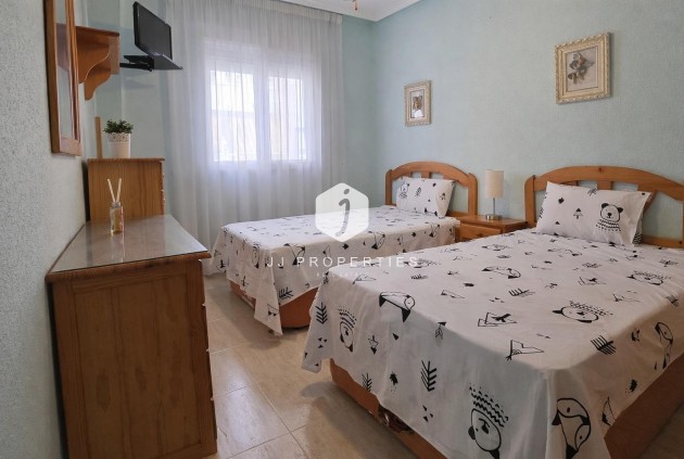 Resale - Apartment / flat -
Torrevieja - Habaneras