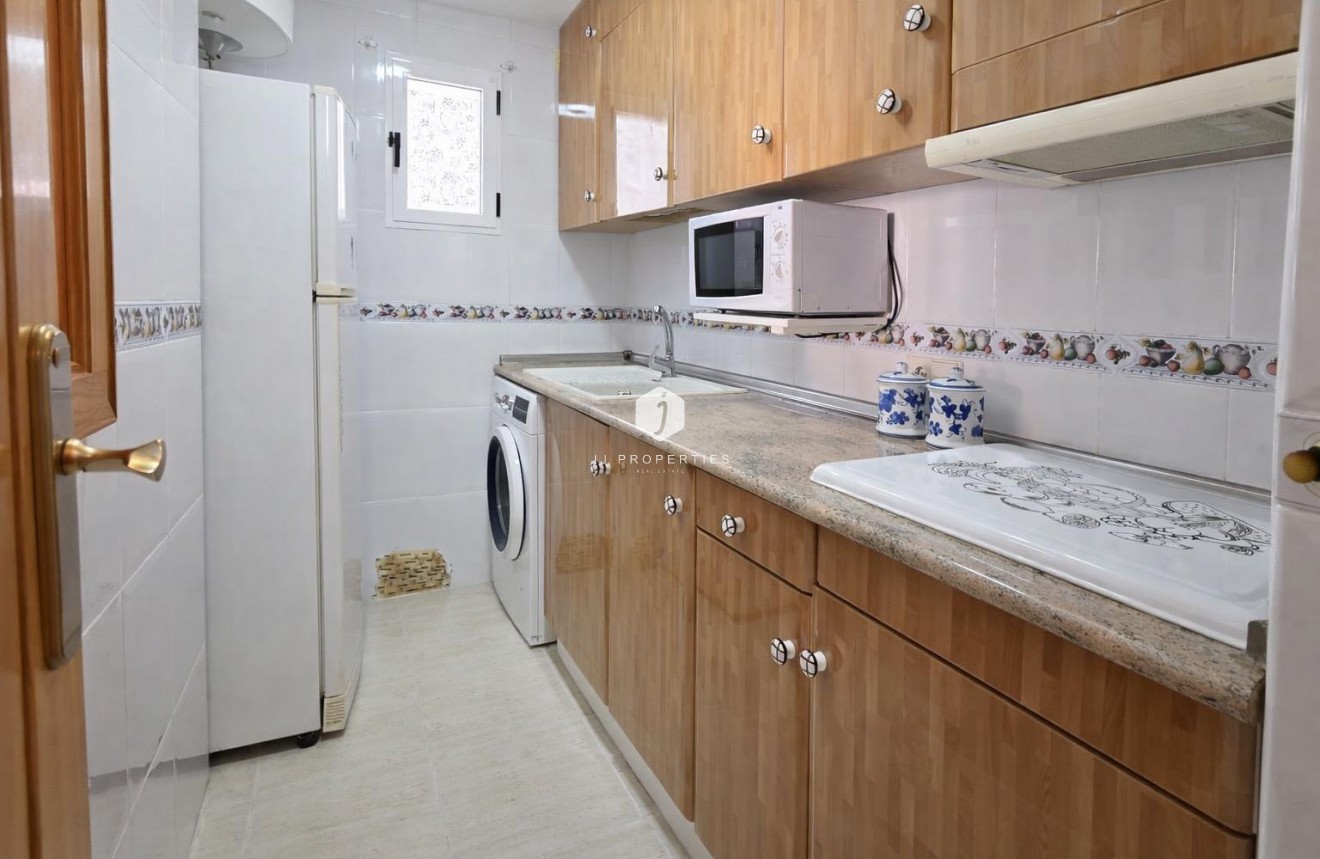 Resale - Apartment / flat -
Torrevieja - Habaneras