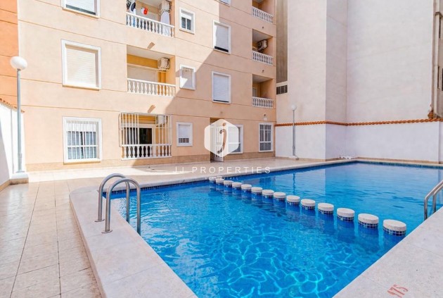 Resale - Apartment / flat -
Torrevieja - Habaneras
