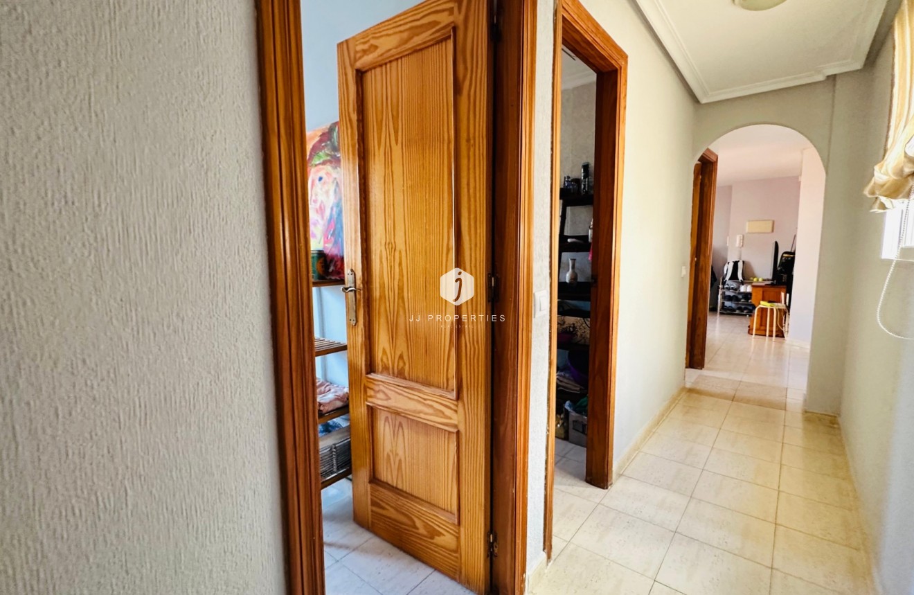 Resale - Apartment / flat -
Torrevieja - Costa Blanca