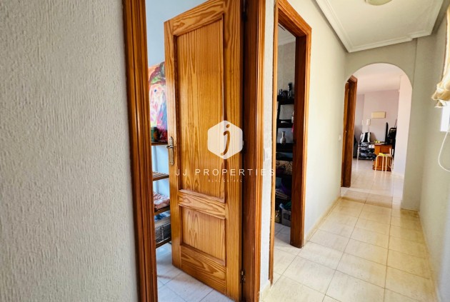 Resale - Apartment / flat -
Torrevieja - Costa Blanca