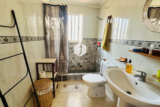 Resale - Apartment / flat -
Torrevieja - Costa Blanca