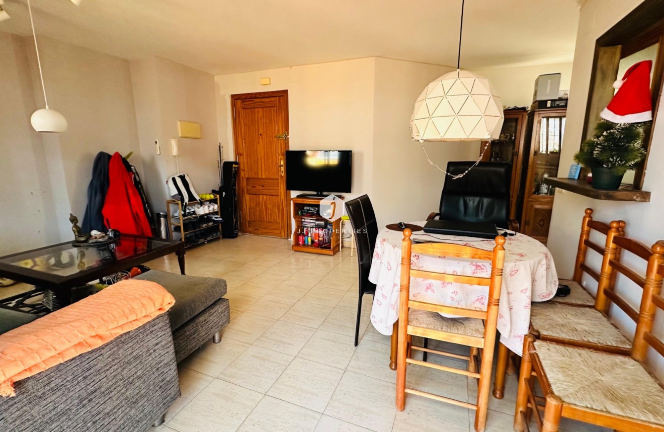 Resale - Apartment / flat -
Torrevieja - Costa Blanca