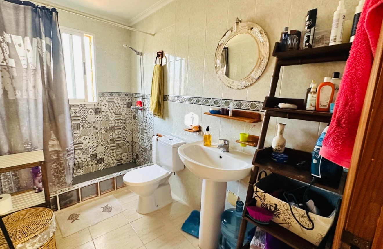 Resale - Apartment / flat -
Torrevieja - Costa Blanca