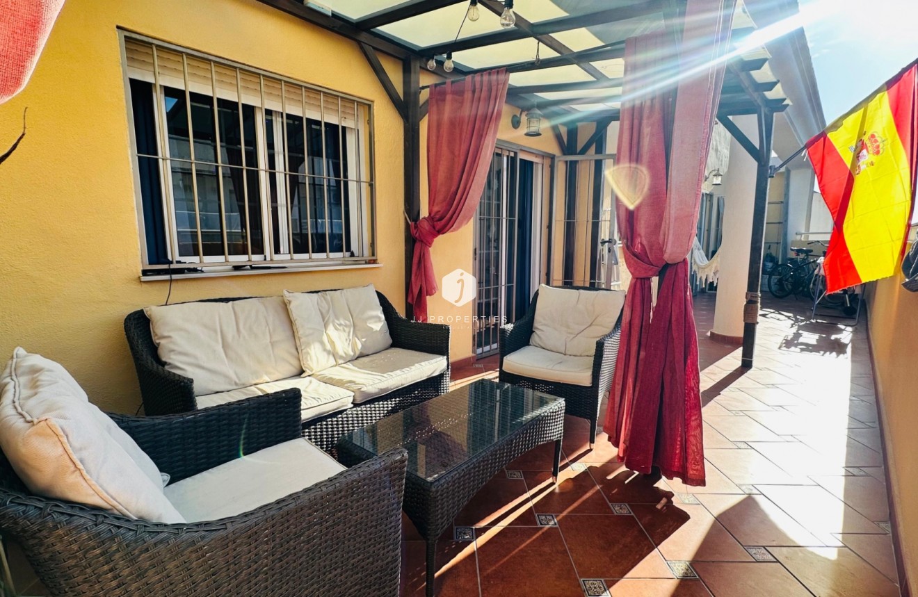 Resale - Apartment / flat -
Torrevieja - Costa Blanca