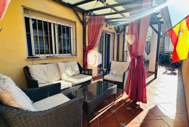 Resale - Apartment / flat -
Torrevieja - Costa Blanca