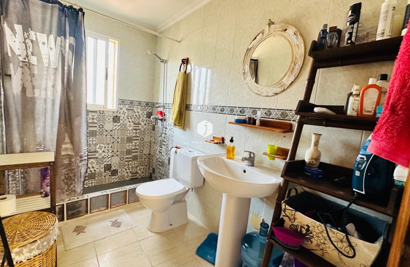 Resale - Apartment / flat -
Torrevieja - Costa Blanca