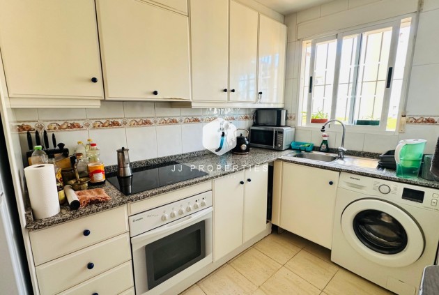 Resale - Apartment / flat -
Torrevieja - Costa Blanca