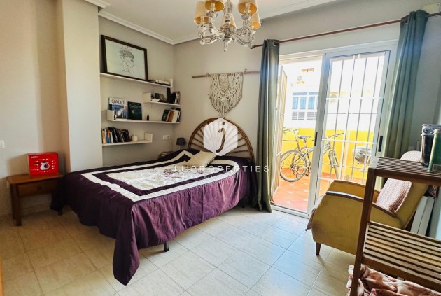 Resale - Apartment / flat -
Torrevieja - Costa Blanca