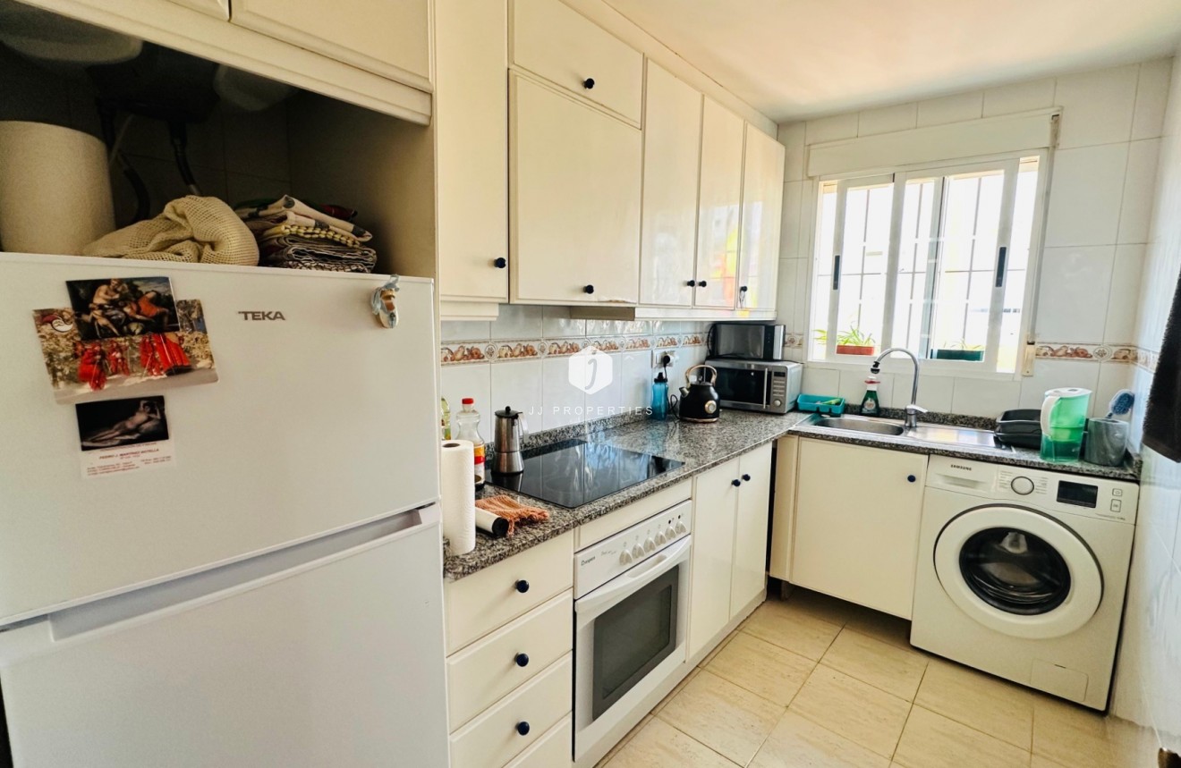 Resale - Apartment / flat -
Torrevieja - Costa Blanca