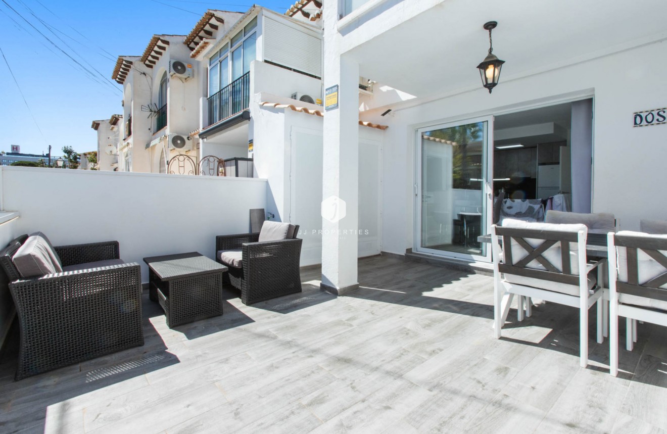 Resale - Duplex -
Torrevieja - Costa Blanca