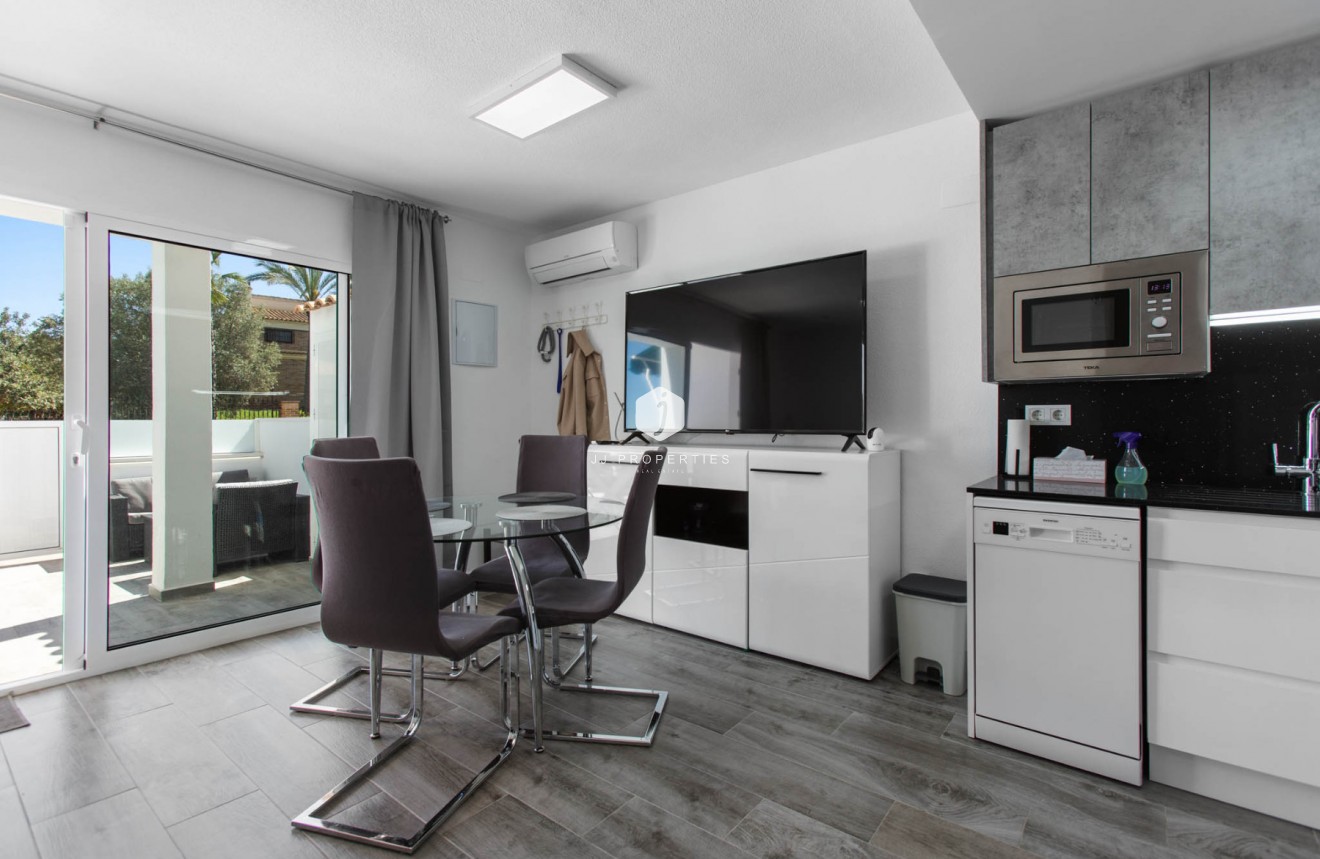 Resale - Duplex -
Torrevieja - Costa Blanca