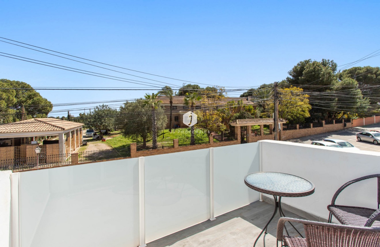 Resale - Duplex -
Torrevieja - Costa Blanca