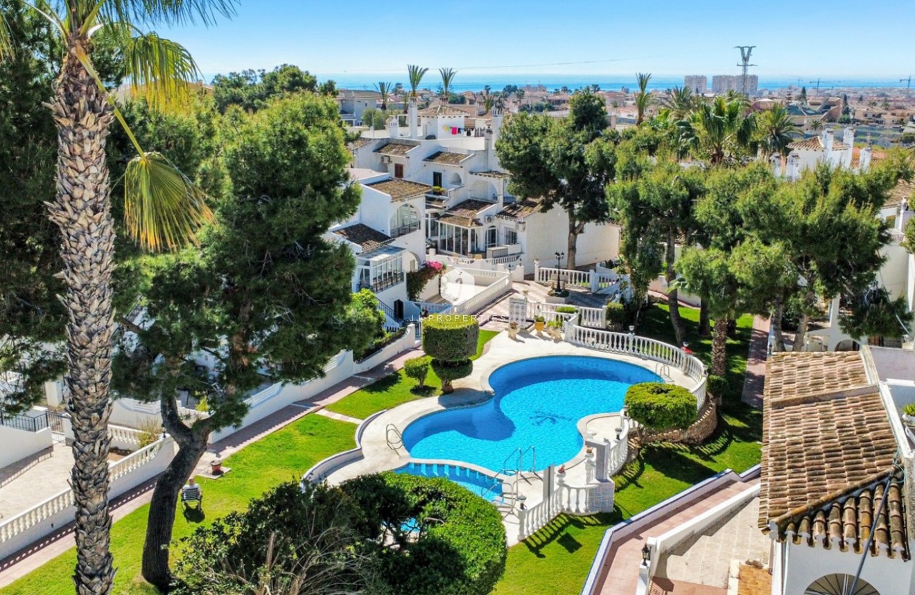 Resale - Apartment / flat -
Torrevieja - Costa Blanca