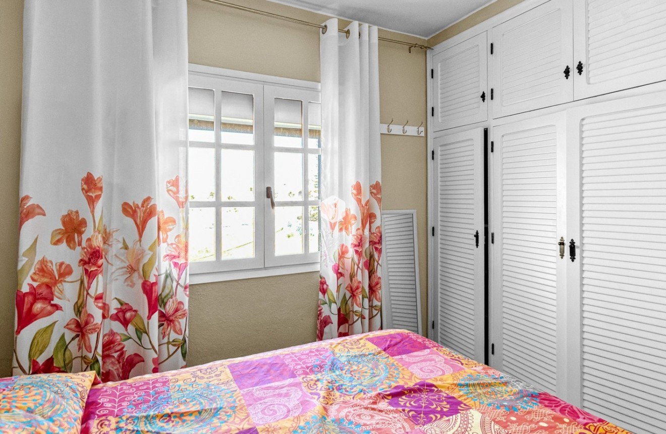 Resale - Apartment / flat -
Torrevieja - Costa Blanca