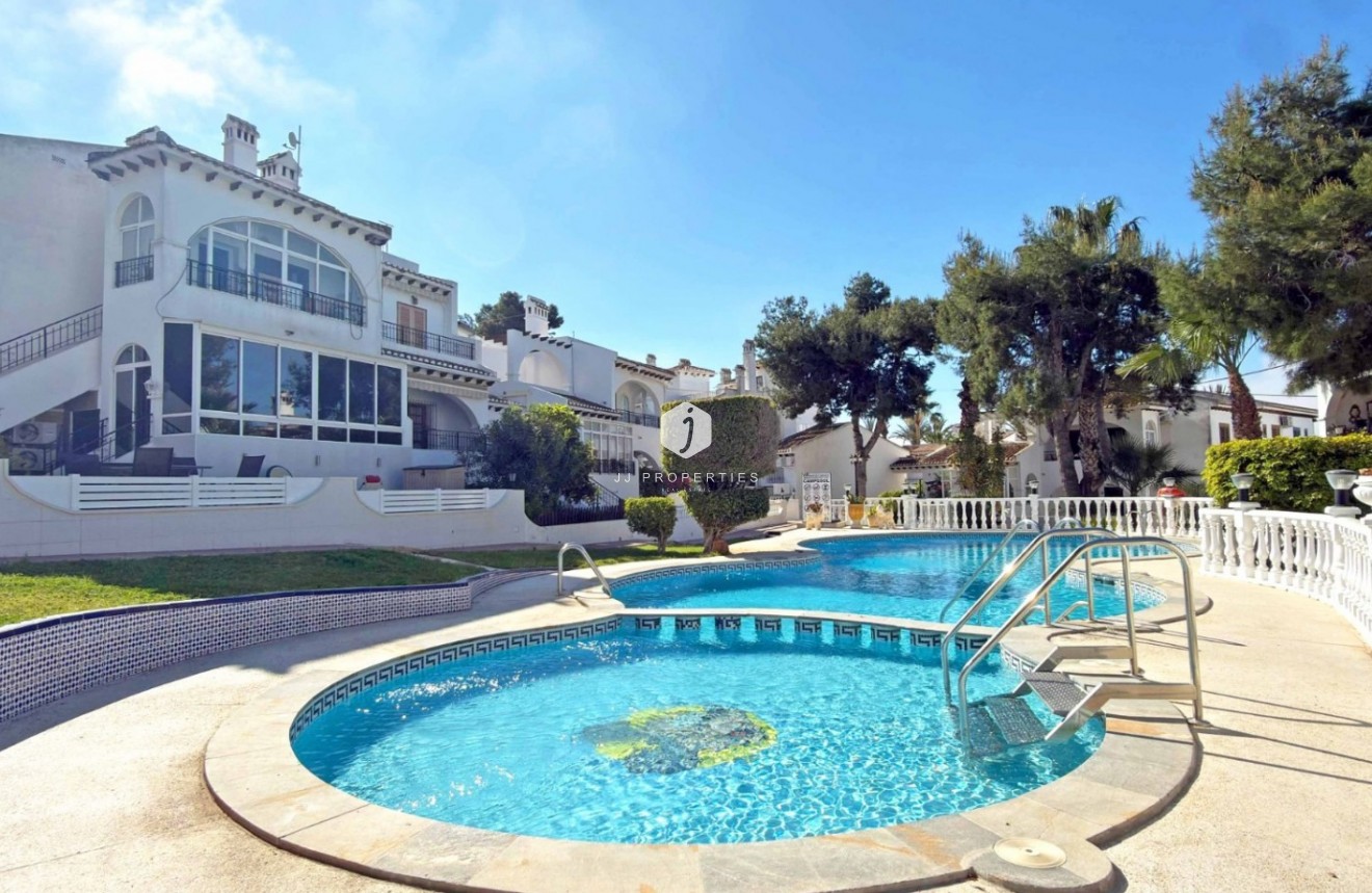 Resale - Apartment / flat -
Torrevieja - Costa Blanca