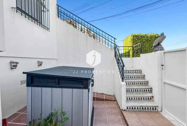 Resale - Apartment / flat -
Torrevieja - Costa Blanca