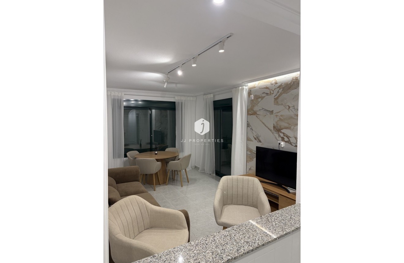 Tweedehands - Appartement / flat -
Lomas De Campoamor - Costa Blanca