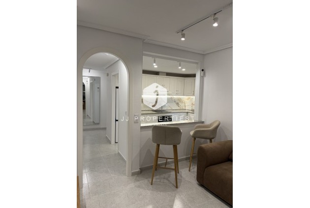 Tweedehands - Appartement / flat -
Lomas De Campoamor - Costa Blanca